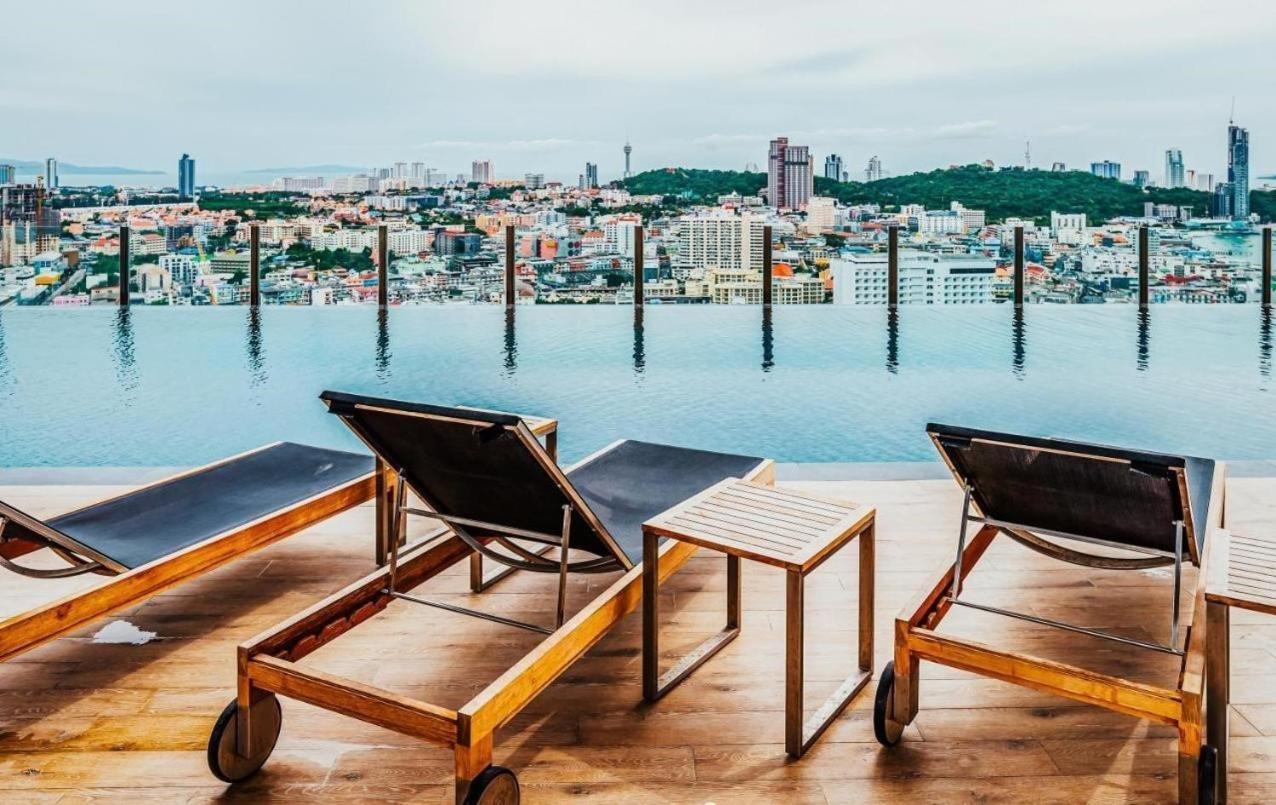 Central Pattaya Fully Equipped Condo Next To Beach Exterior foto
